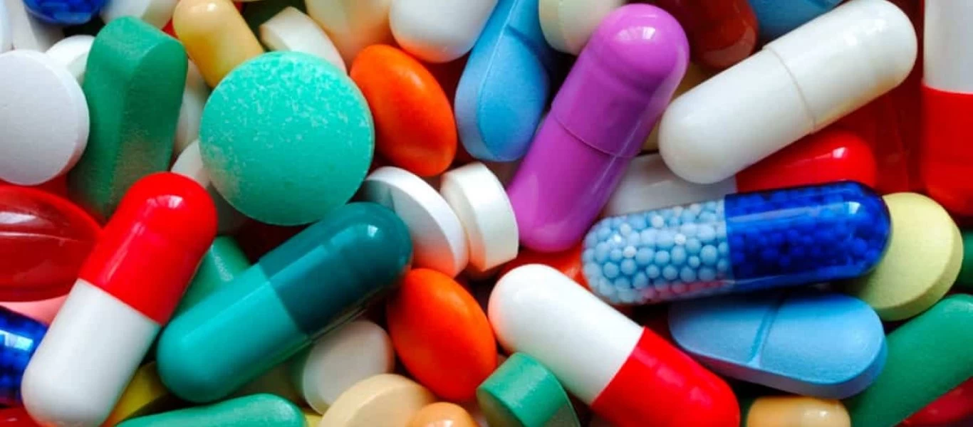 «Ανάσα» για πολλούς ασθενείς: Μειώνεται στο 6% ο ΦΠΑ για αντικαρκινικά φάρμακα - ακτινοθεραπείες